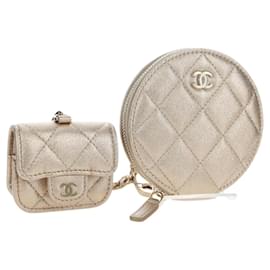CHANEL Matelasse AirPods Pro Case Set Pouch Leather Gold CC Auth 191648SM