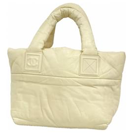 Chanel Coco Cocoon Ledertasche