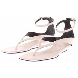 Autre Marque Sandali in pelle rosa cipria