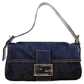 Borsa a secchiello Fendi Mamma in Denim Navy