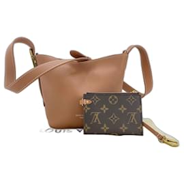 Borsa a spalla Louis Vuitton Lowkey All-In