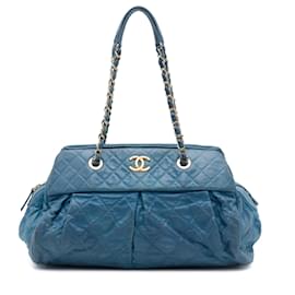 Borsa Bowling Chanel Blue Quilted Iridescent Calfskin Chic Quilt