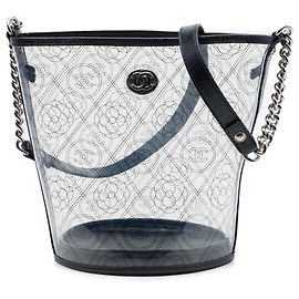 Bolsa Bucket Chanel Black Medium em PVC e couro de vitelo amassado Camellia Coco
