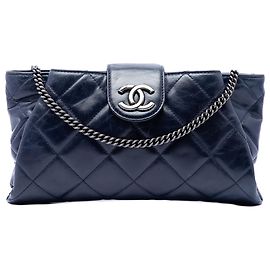 Clutch Chanel Blue Quilted Glazed Calfskin Coco Pleats Chain