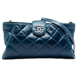 Clutch Chanel Blue Quilted Glazed Calfskin Coco Pleats Chain