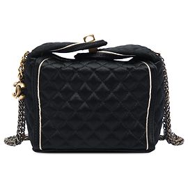Borsa Chanel Black Paris Shanghai CC in raso trapuntato Takeaway Box