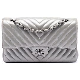Chanel Argento Medium Classic Chevron Lambskin Iridescent Double Flap