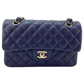 Borsa a tracolla Chanel Matelassé Navy Double Flap