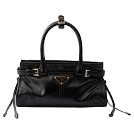 Prada Bonnie Mini Schultertasche aus schwarzem Kalbsleder