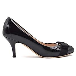 Salvatore Ferragamo Escarpins en cuir verni