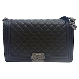Chanel Borsa a tracolla Boy Bag Large Flap in agnello nero