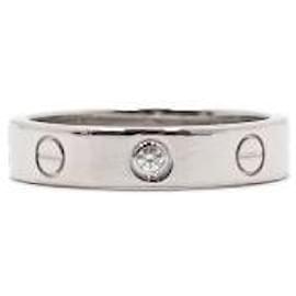 Cartier Anillo Love en oro blanco y diamantes Talla