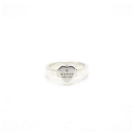 Gucci Anillo colgante de corazón de plata