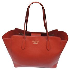 Gucci Borsa shopper Swing Medium in pelle di vitello rossa, borsa a tracolla da donna