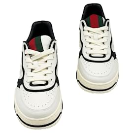 Gucci Reweb Sneaker aus weißem Leder