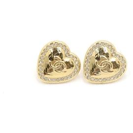 Orecchini a cuore in cristallo e oro con logo CC - Chanel