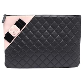 Clutch in agnello con nastro di velluto - Chanel