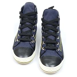 Sneakers high-top da donna blu navy con logo CC e perle - Chanel