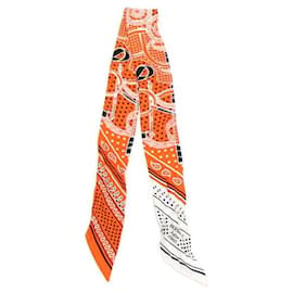 Eperon d'Or Bandana Gris Perle Blanc Silk Twilly Scarf - Hermès