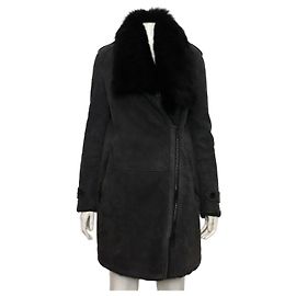Burberry Cappotto giacca in shearling di agnello grigio e pelliccia nera da donna Mustank