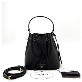 Borsa a secchiello in pelle Saffiano - Prada