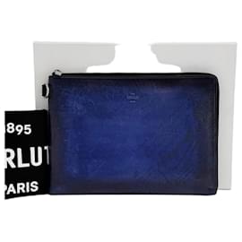 Clutch Scrito GM Steel Blue - Berluti