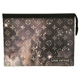 Clutch Louis Vuitton Monogram Galaxy Pochette Voyage MM