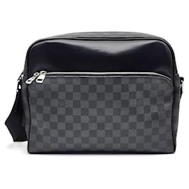 Louis Vuitton Graphite Dayton Reporter MM