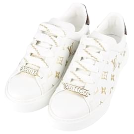 Monogram Timeout Sneaker Gold Initialen - Louis Vuitton