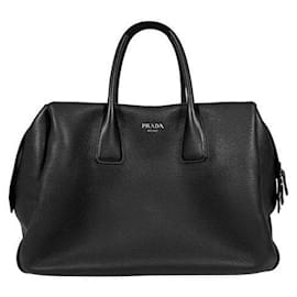 Bolsa de viagem Boston em couro granulado preto - Prada