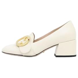 Weiße Leder-Pumps mit goldenem Interlocking-Detail für Damen - Gucci