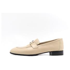Mocassini da donna in pelle beige con logo Paris - Hermès