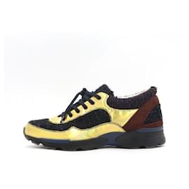 Chanel Sneaker in Tweed Oro Metallizzato da Donna