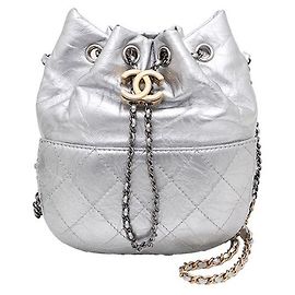 Chanel Borsa a secchiello Gabrielle, borsa a tracolla e borsa crossbody