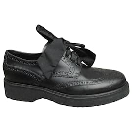 Derbies Prada estado nuevo