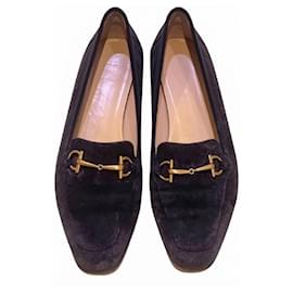 Mocassini Gucci in scamosciato blu navy con Horsebit