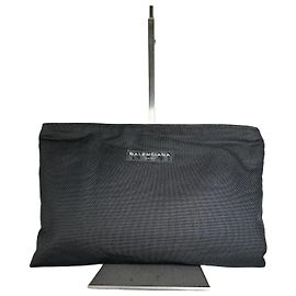 Beauty case vintage Balenciaga in tessuto tecnico nero argento