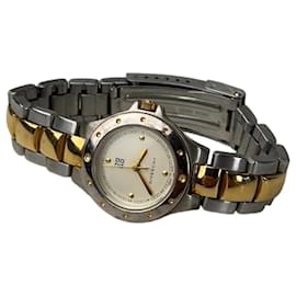 Vintage Givenchy Armbanduhr aus Edelstahl Silber Gold