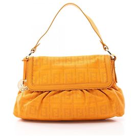 Bolso de Hombro Fendi Zucca Perforated