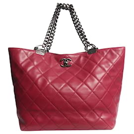 Chanel Tote in agnello viola 2014 Shopping in Chains