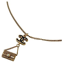 Collana con charm a borsa matelassé Chanel Coco Mark