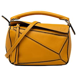 Borsa Satchel Puzzle Mini in pelle di vitello gialla LOEWE
