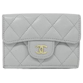 Portafoglio a tre pieghe Chanel Timeless Classic Line AP0230