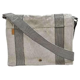 Borsa a Spalla Hermes New Fourre-Tout Bassas PM - Hermès