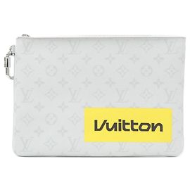 Pochette in tela rivestita grigia Louis Vuitton