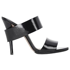 Alexander Wang High-Heel Mules aus schwarzem Lackleder