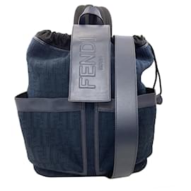 Mochila Fendi Strike en lona