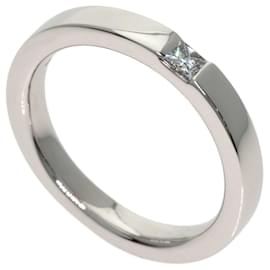 Harry Winston Princess Cut Ringband