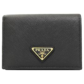 Cartera bi-fold Saffiano de Prada en negro