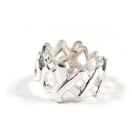 Tiffany & Co. Love & Kiss Ring